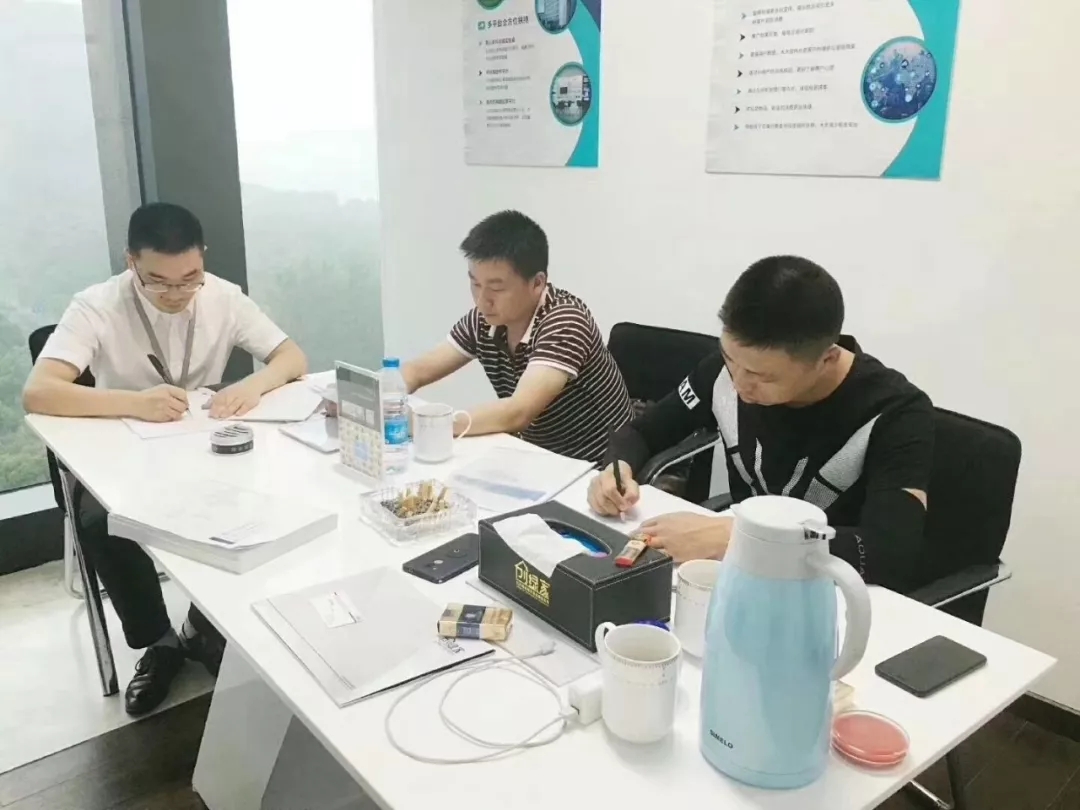 熱烈祝賀馬總團隊簽約創綠家襄陽市區級代理！